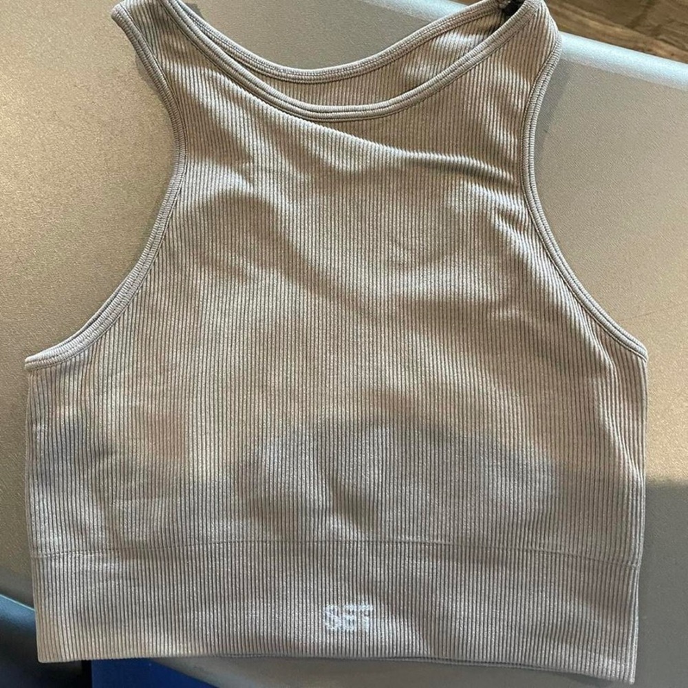 SOLD Setactive racer back top
